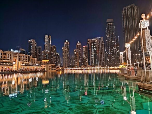 Copertina Abu Dhabi e Dubai